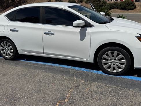 Used 2017 Nissan Sentra SV FWD image 10