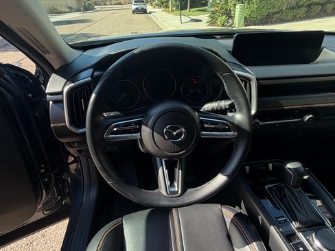 Used 2025 MAZDA CX-50 AWD 2.5 Hybrid w/ Premium Pkg image 4