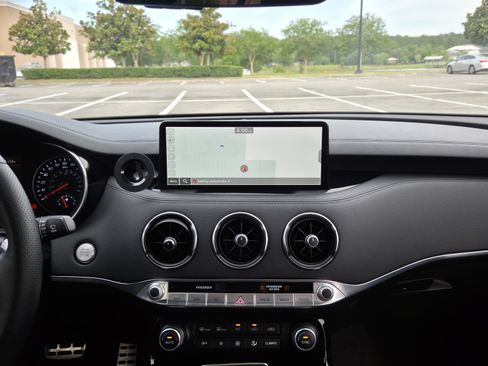 Used 2023 Kia Stinger GT-Line RWD image 16