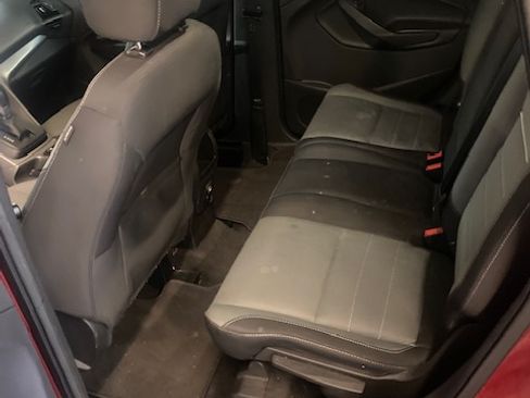 Used 2015 Ford Escape SE image 6