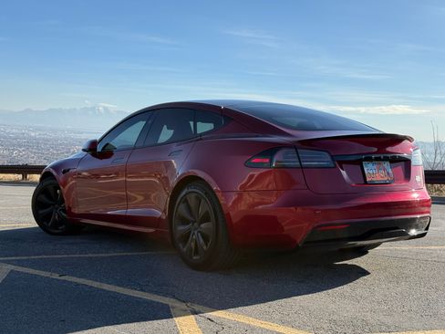 Used 2024 Tesla Model S Plaid image 13