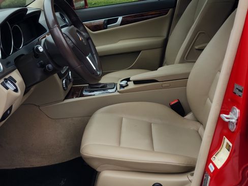 Used 2013 Mercedes-Benz C 300 C 300 4MATIC Sport Sedan 4D image 10