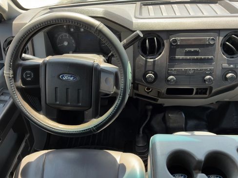 Used 2013 Ford F250 XL w/ PWR Equipment Group AWD/4WD image 14