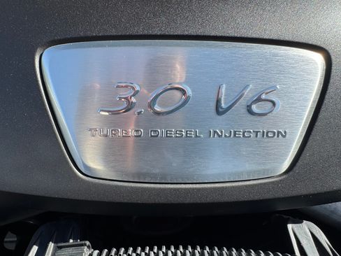 Used 2013 Porsche Cayenne Diesel AWD/4WD image 29