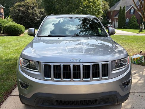 Used 2015 Jeep Grand Cherokee Laredo w/ Quick Order Package 23E RWD image 11