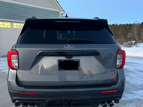 Used 2023 Ford Explorer ST w/ Equipment Group 401A image 6