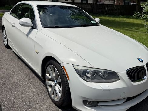 Used 2012 BMW 328i Convertible RWD image 2