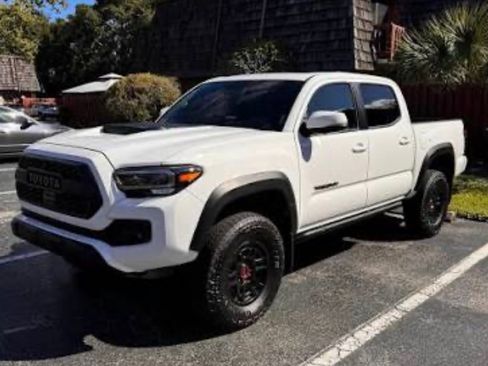 Used 2023 Toyota Tacoma TRD Pro image 2