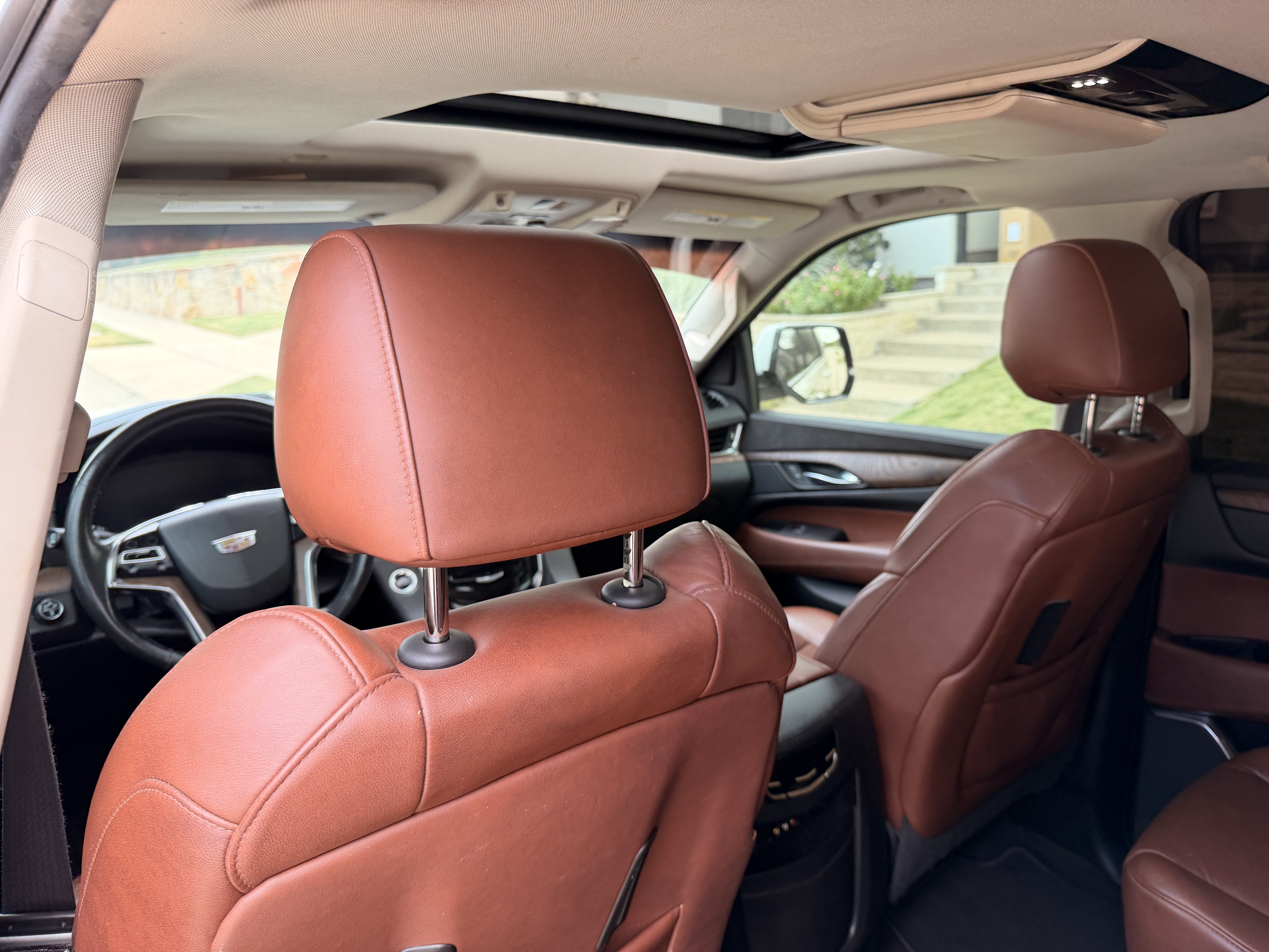Used 2015 Cadillac Escalade Luxury AWD/4WD image 27
