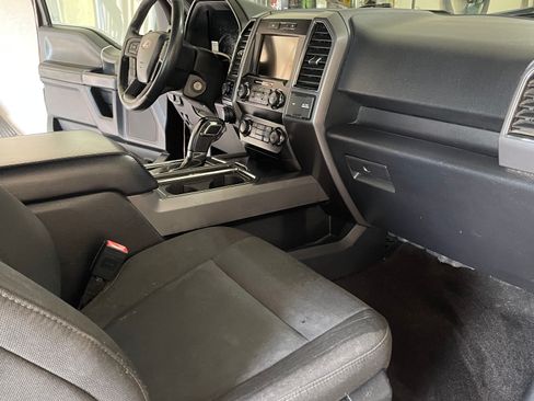 Used 2020 Ford F150 XLT w/ Equipment Group 302A Luxury AWD/4WD image 9