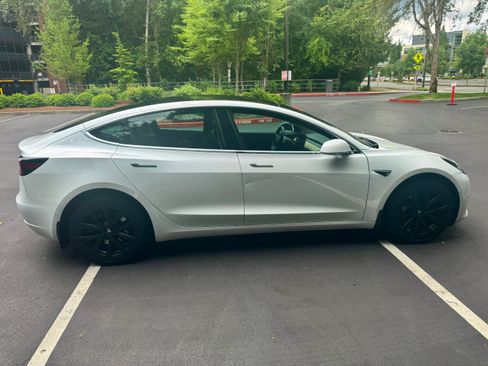 Used 2019 Tesla Model 3 Standard Range Plus RWD image 8