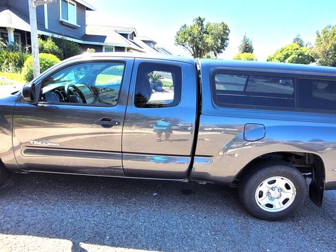 Used 2010 Toyota Tacoma 2WD Access Cab w/ Convenience Pkg image 5