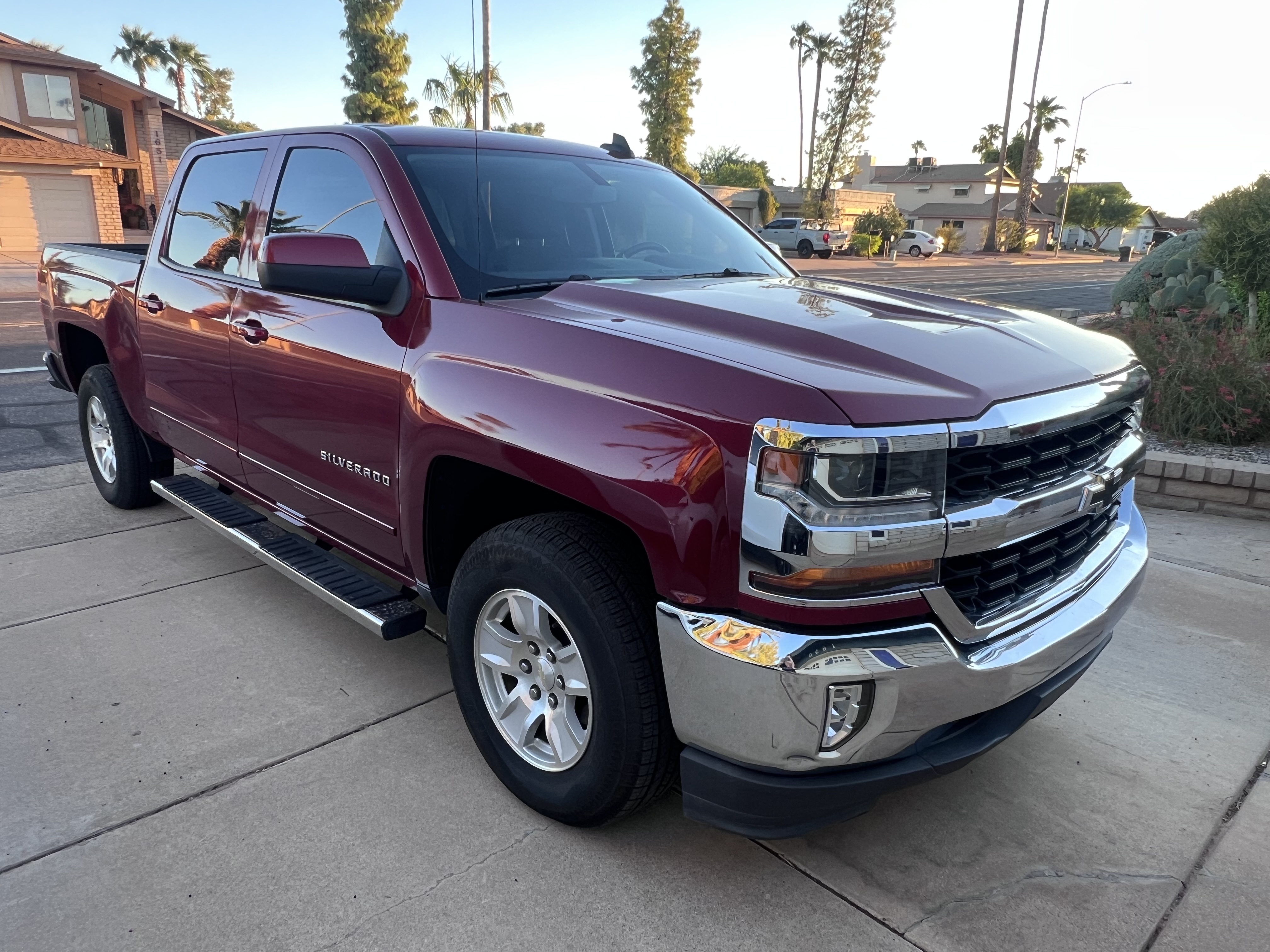 Used 2018 Chevrolet Silverado 1500 LT w/ All Star Edition RWD image 2