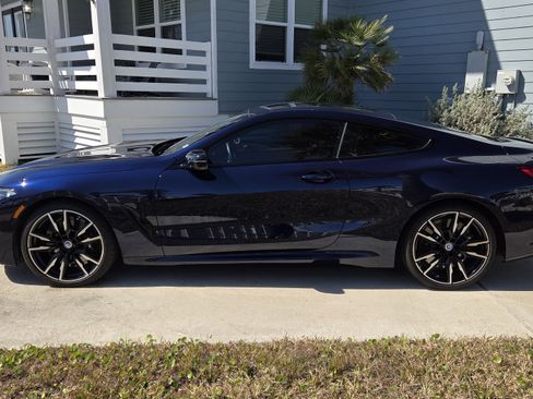 Used 2023 BMW M850i xDrive Coupe image 9