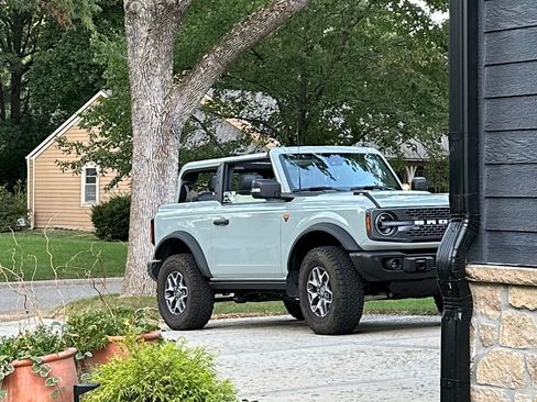 Used 2023 Ford Bronco Badlands AWD/4WD image 14