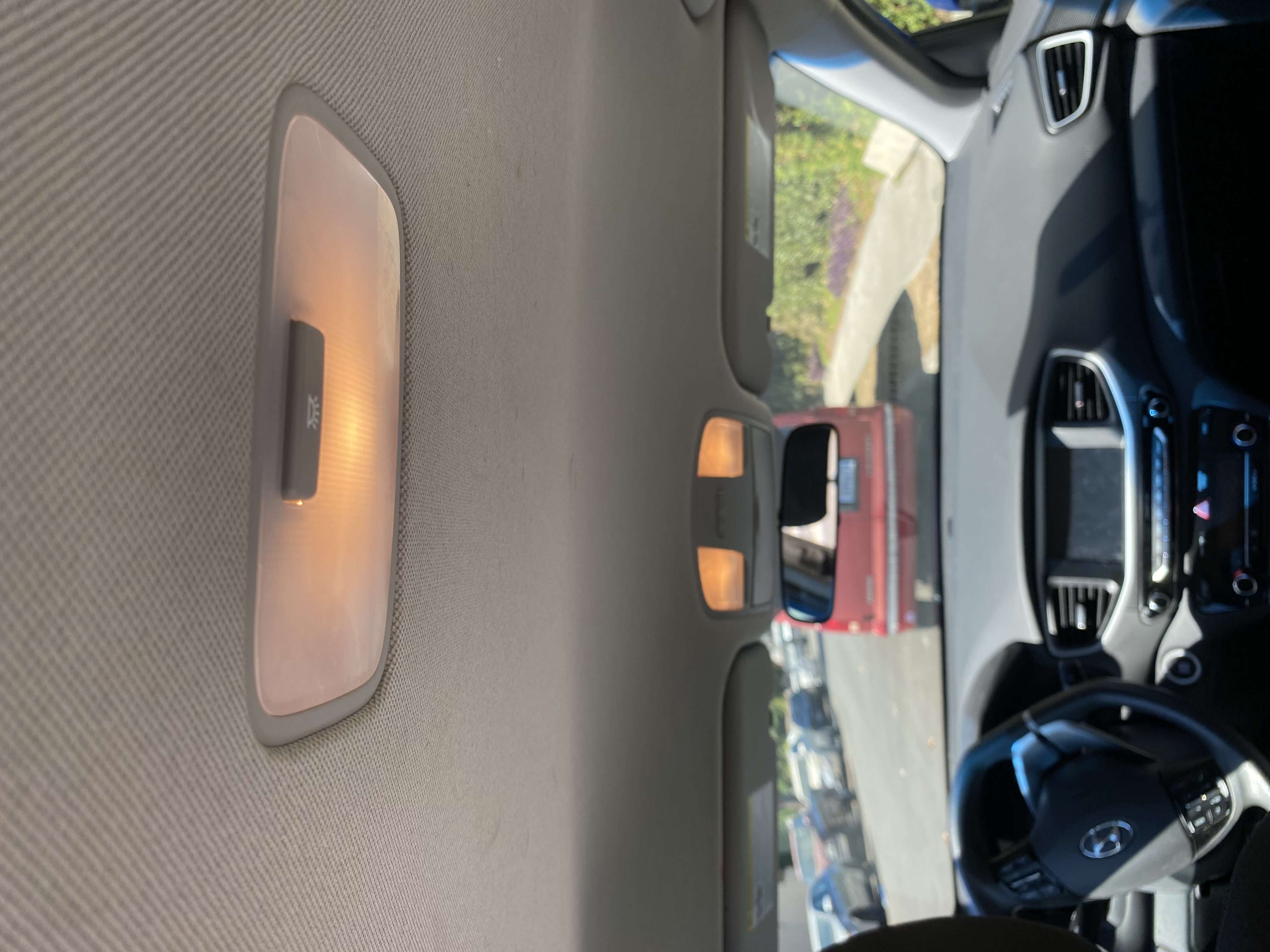 Used 2018 Hyundai Ioniq Blue FWD image 8
