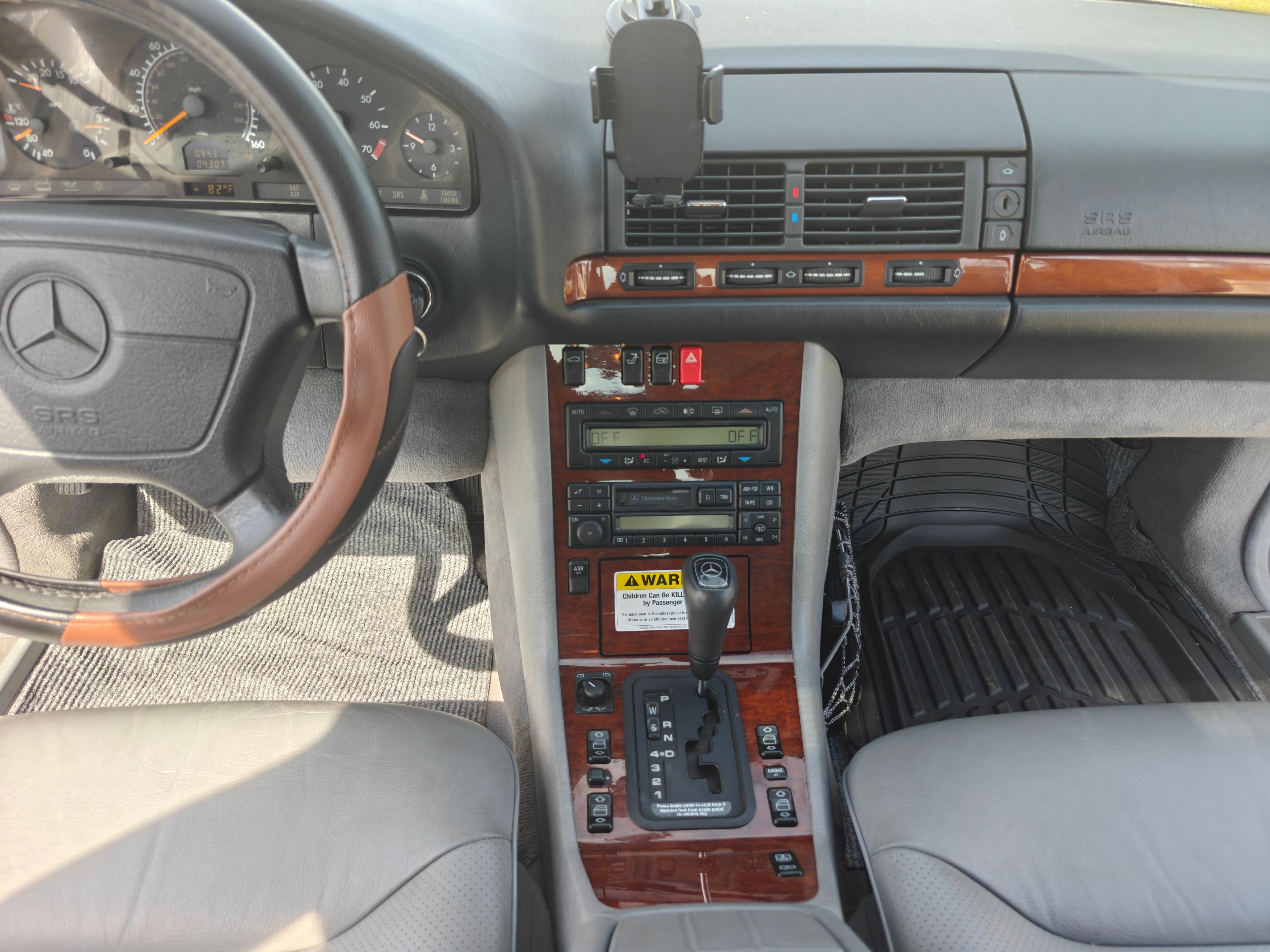 Used 1999 Mercedes-Benz S 320 image 30