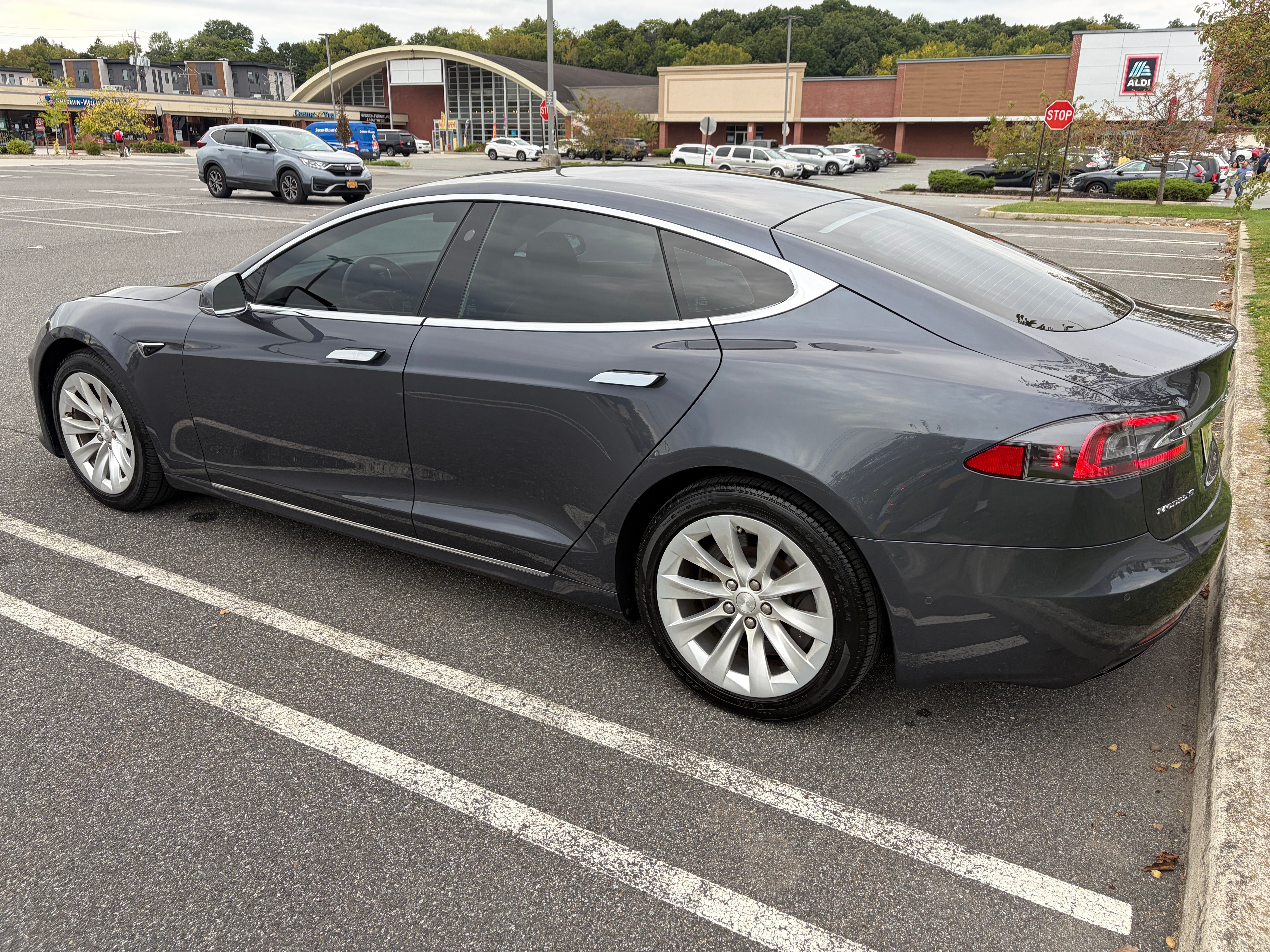 Used 2018 Tesla Model S 75D AWD/4WD image 14