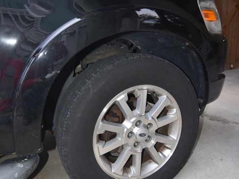 Used 2009 Ford Explorer Sport Trac Limited image 11