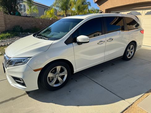 Used 2018 Honda Odyssey EX-L image 16