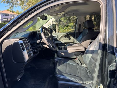 Used 2017 Chevrolet Silverado 2500 LT w/ All Star Edition image 6