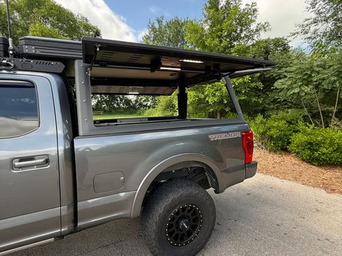 Used 2022 Ford F250 Lariat w/ Tremor Off-Road Package AWD/4WD image 12
