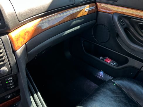 Used 2001 BMW 740iL image 24