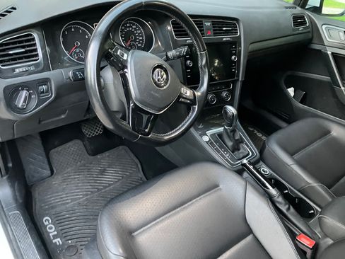 Used 2018 Volkswagen Golf SE FWD image 10