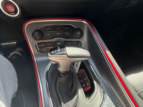 Used 2016 Dodge Challenger SRT Hellcat image 12