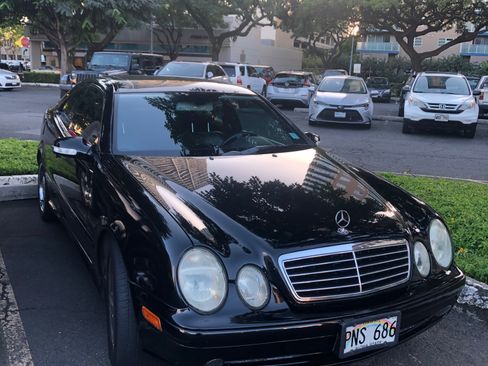 Used 2001 Mercedes-Benz CLK 55 AMG Coupe image 2