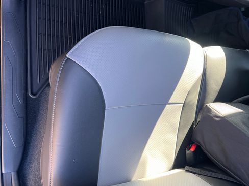 Used 2021 Toyota Tacoma TRD Off-Road image 14