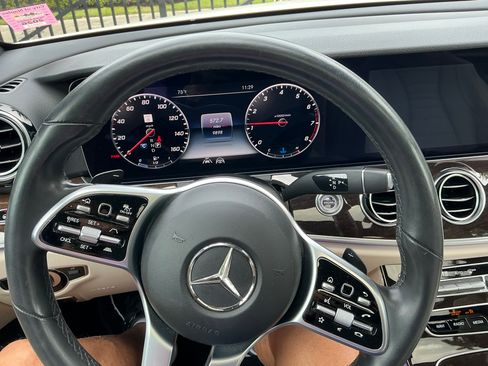 Used 2020 Mercedes-Benz E 450 4MATIC Wagon image 5