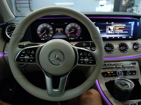 Used 2020 Mercedes-Benz E 450 Cabriolet image 18