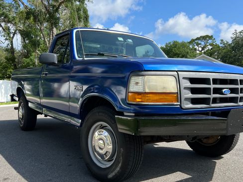 Used 1997 Ford F250 2WD Regular Cab Heavy Duty image 1