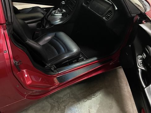 Used 2004 Chevrolet Corvette Coupe RWD image 13