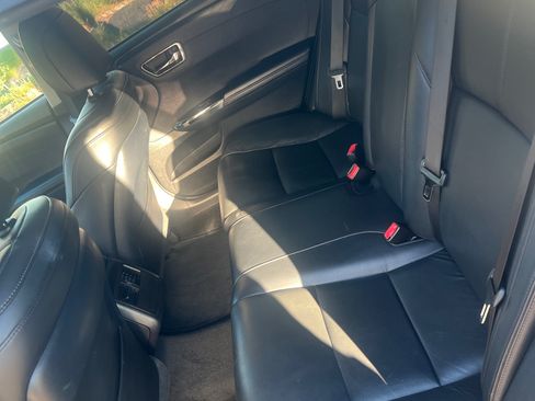 Used 2016 Toyota Avalon Touring image 5