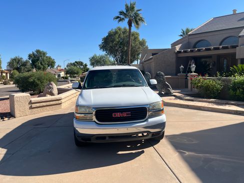 Used 2000 GMC Yukon SLT w/ SLT Marketing Opt Pkg image 5
