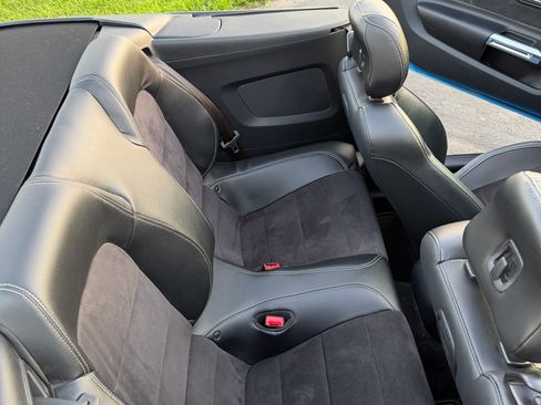 Used 2019 Ford Mustang GT Premium w/ Carbon Sport Interior Package RWD image 18
