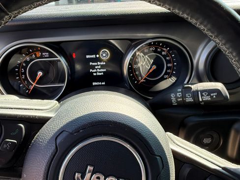 Used 2021 Jeep Wrangler Unlimited Sport image 2