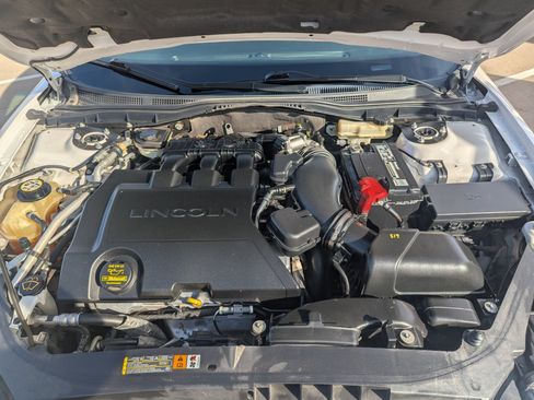 Used 2009 Lincoln MKZ Sedan 4D image 5