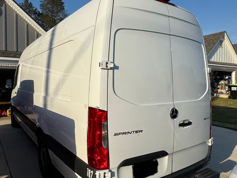 Used 2019 Mercedes-Benz Sprinter 170 image 10
