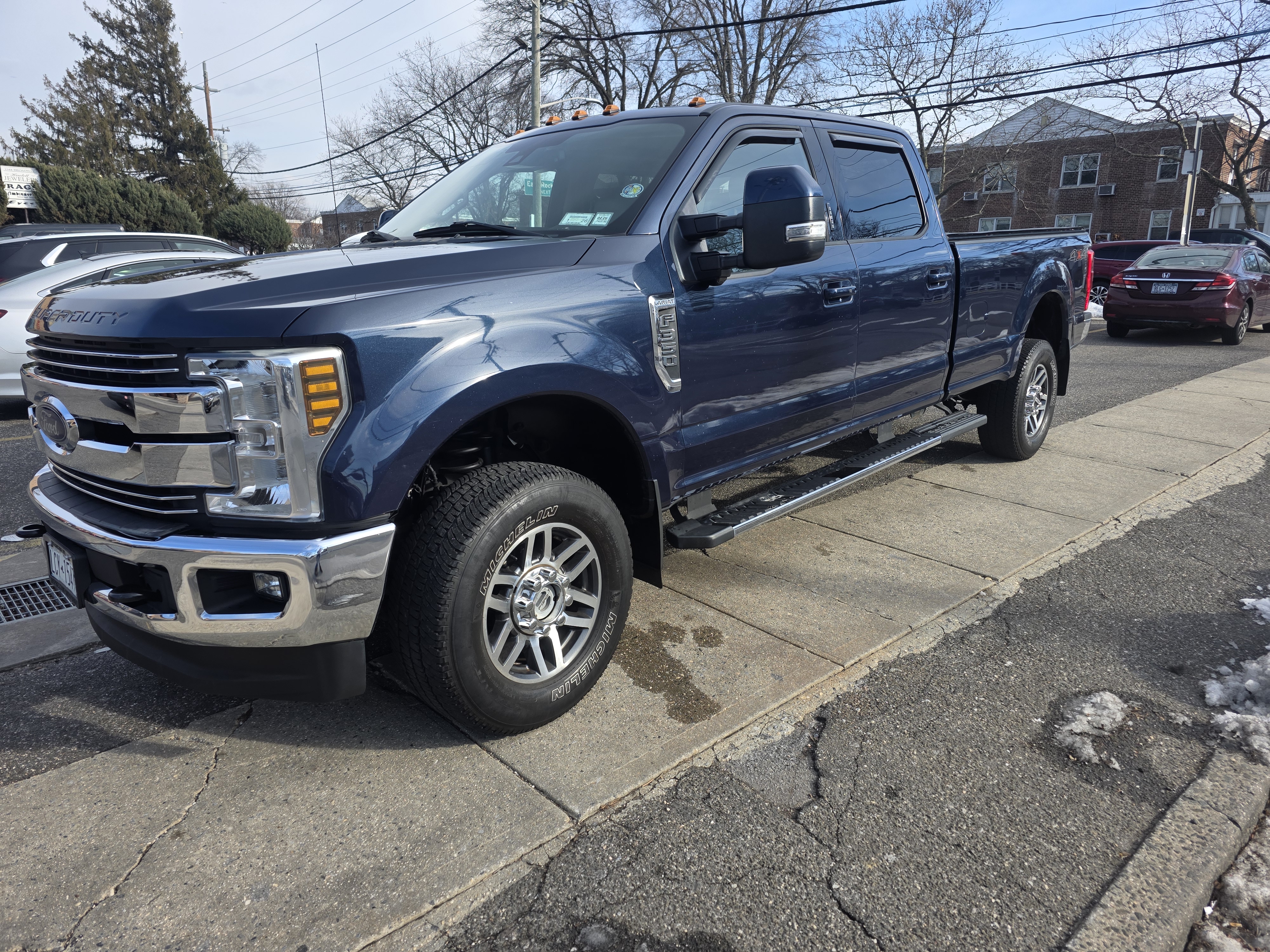 Used 2018 Ford F350 Lariat AWD/4WD image 12