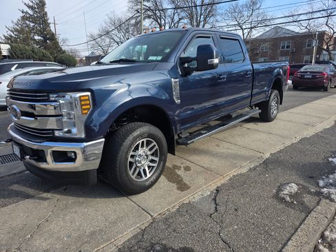 Used 2018 Ford F350 Lariat AWD/4WD image 12