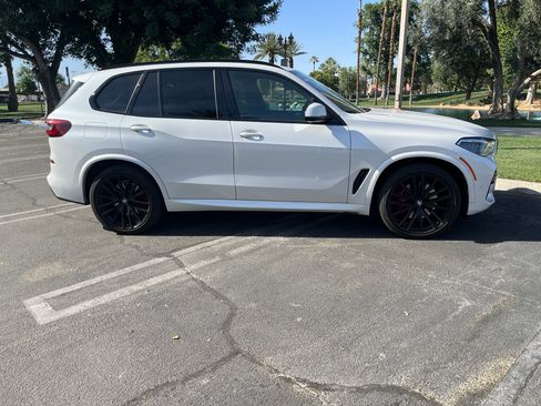 Used 2021 BMW X5 xDrive40i w/ M Sport Package AWD/4WD image 13