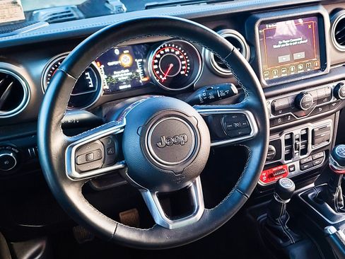 Used 2018 Jeep Wrangler Unlimited Rubicon image 6