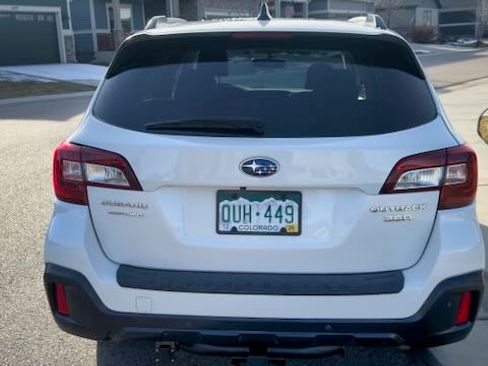 Used 2018 Subaru Outback 3.6R Touring w/ Popular Package #3 image 11