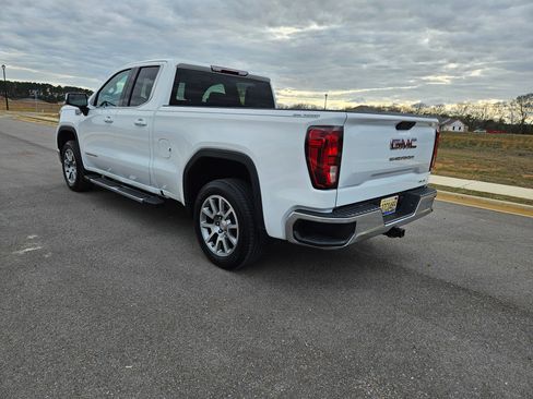 Used 2020 GMC Sierra 1500 SLE w/ SLE Value Package image 8