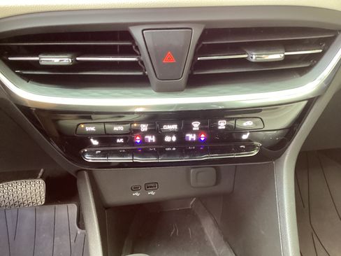 Used 2024 Buick Encore GX Avenir w/ Avenir Convenience Package image 27