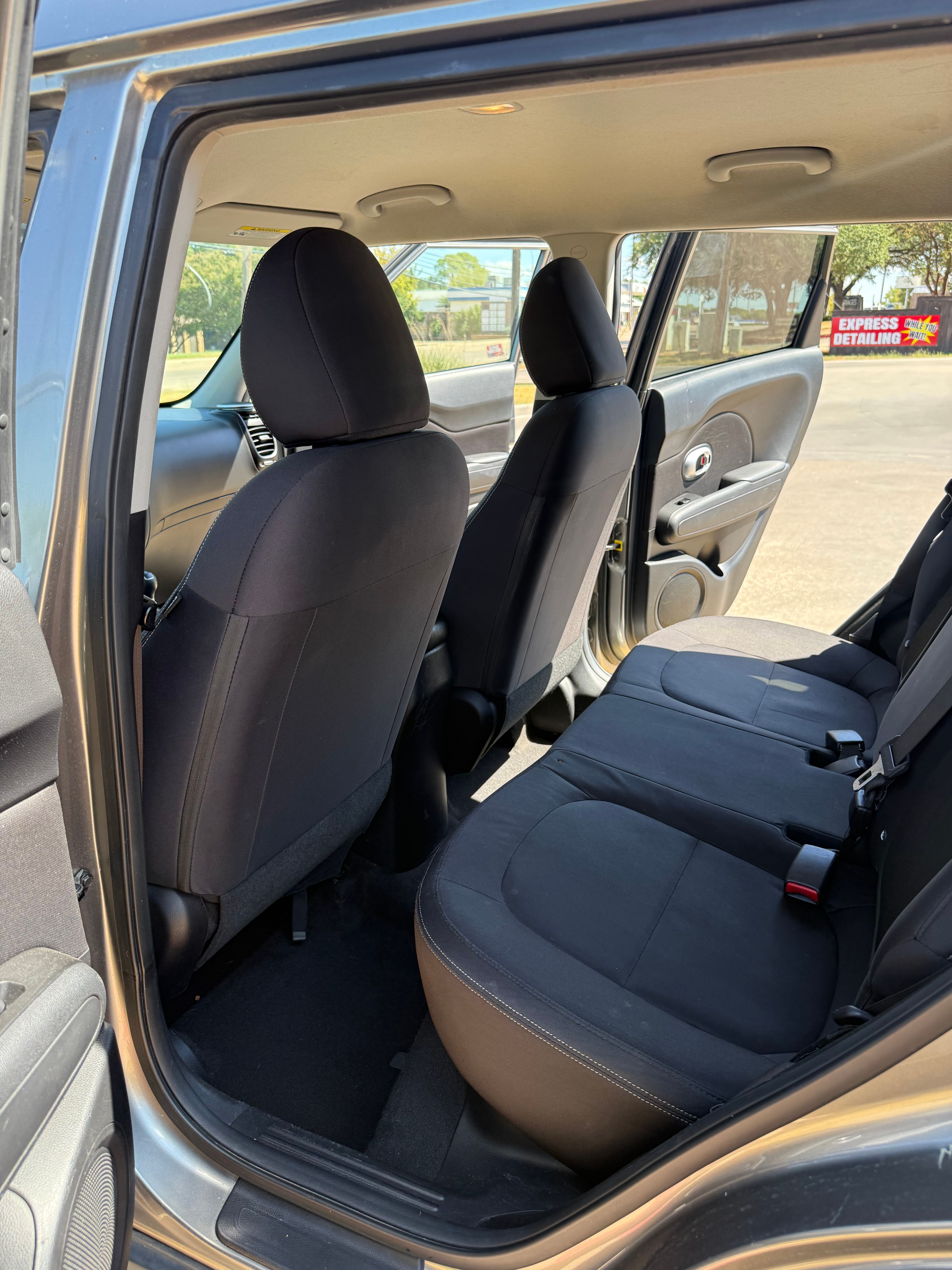 Used 2015 Kia Soul FWD image 16