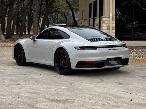 Used 2022 Porsche 911 Carrera 4S image 4